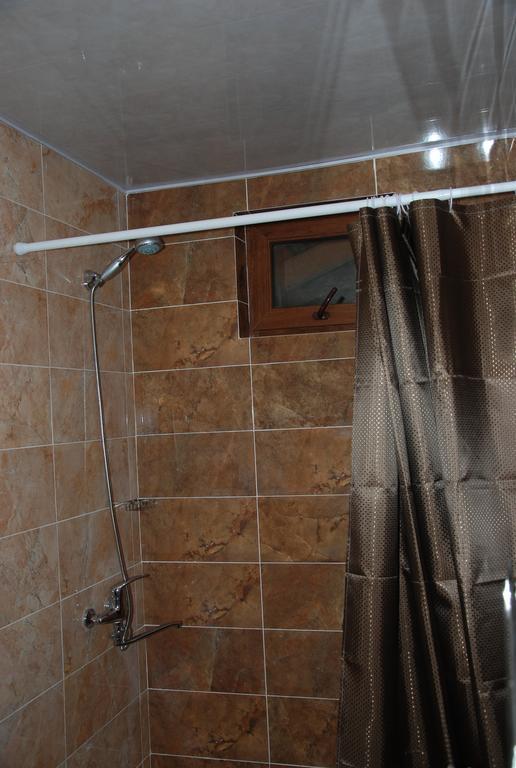 Keti Pilpani Guesthouse Mestia Bagian luar foto