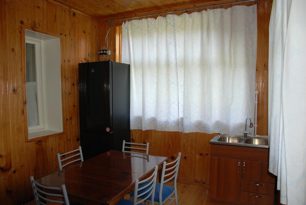 Keti Pilpani Guesthouse Mestia Bagian luar foto