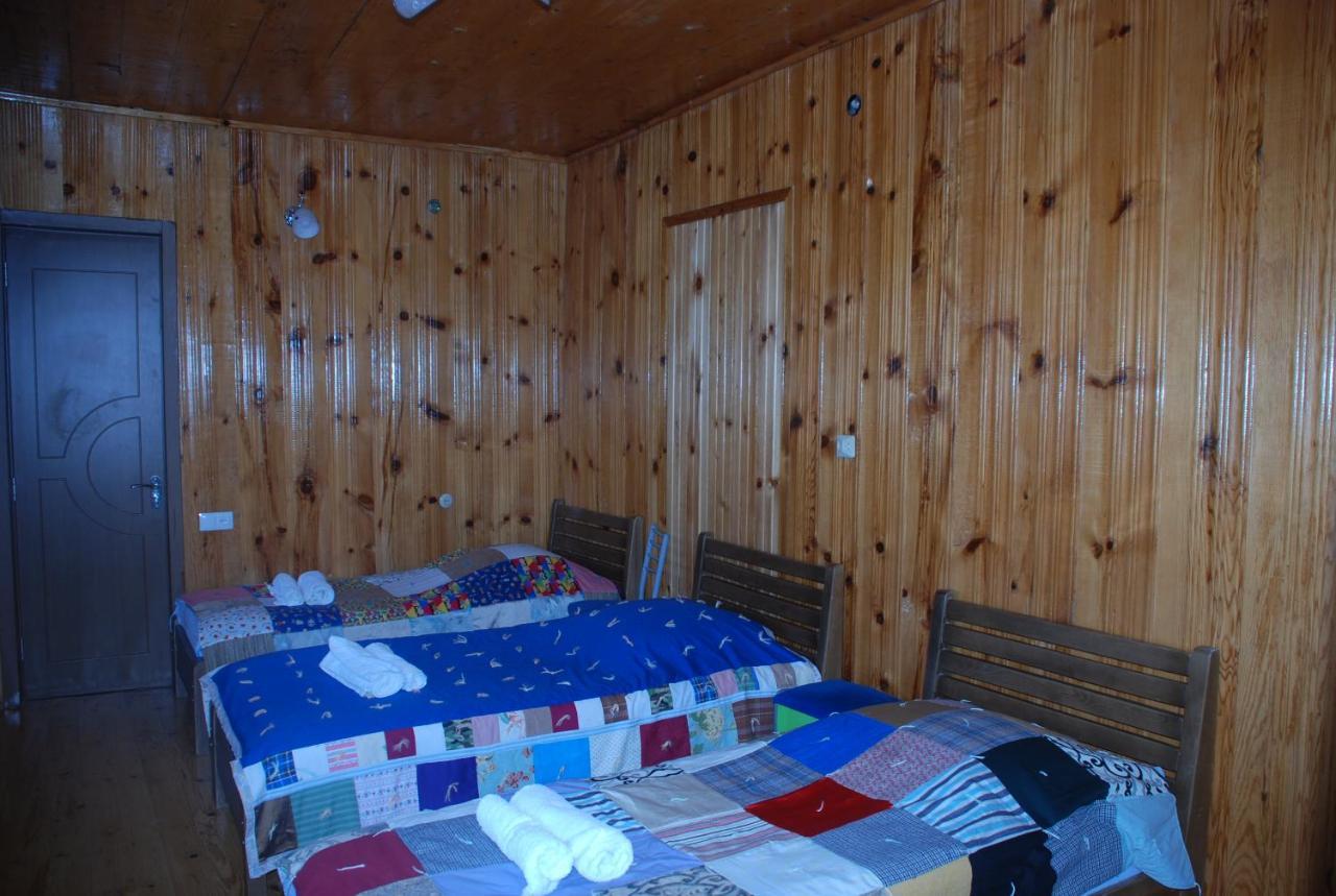 Keti Pilpani Guesthouse Mestia Bagian luar foto