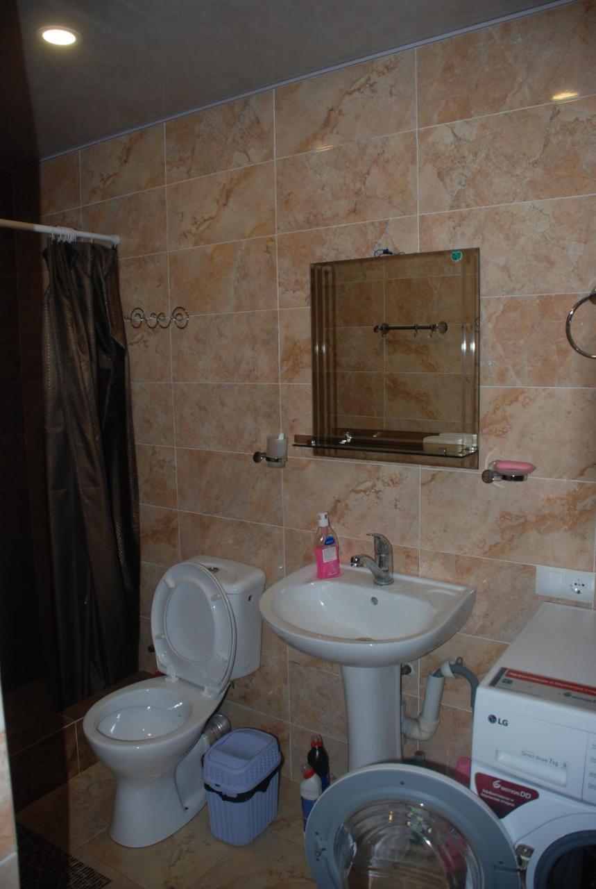 Keti Pilpani Guesthouse Mestia Bagian luar foto