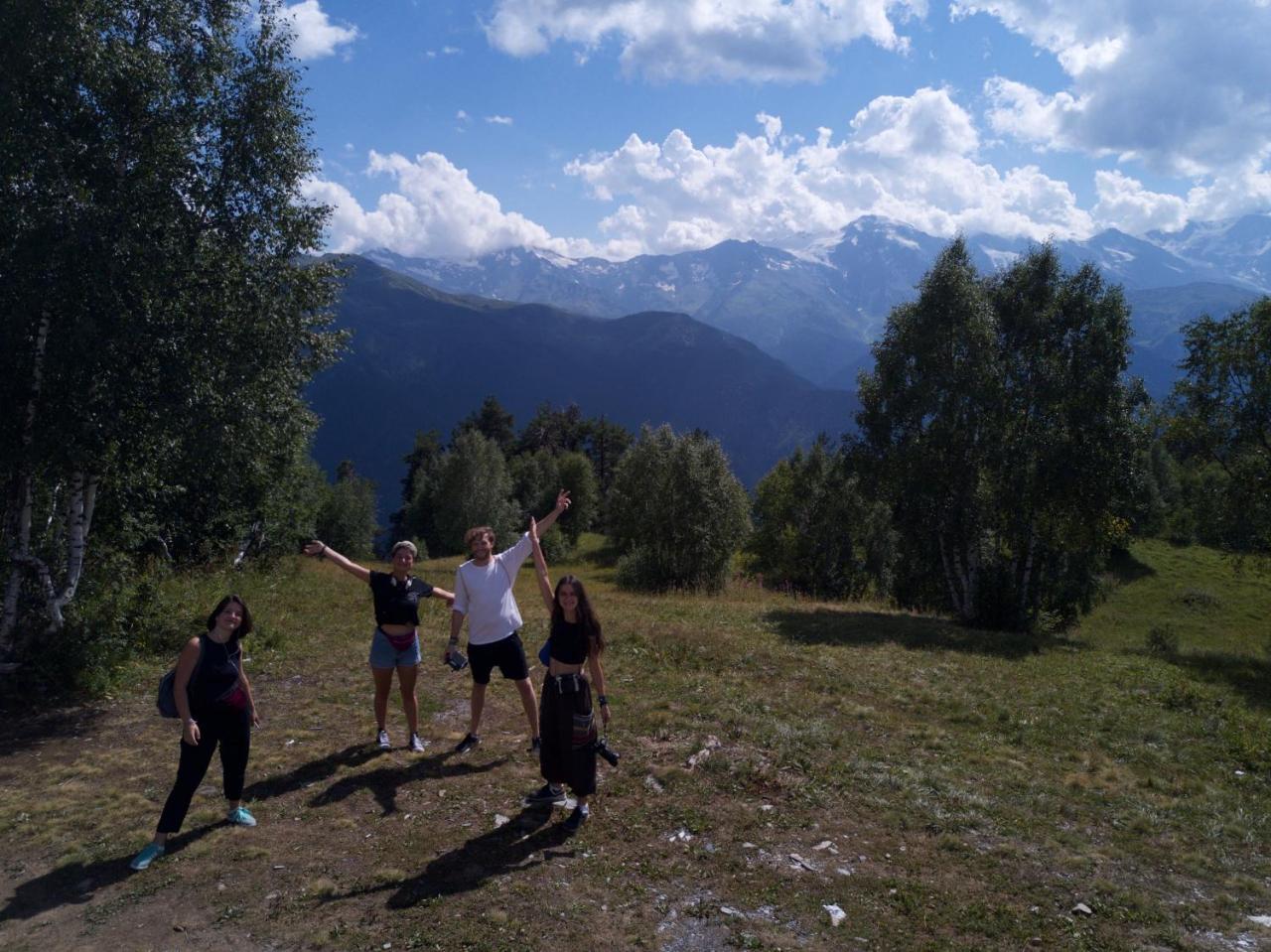 Keti Pilpani Guesthouse Mestia Bagian luar foto
